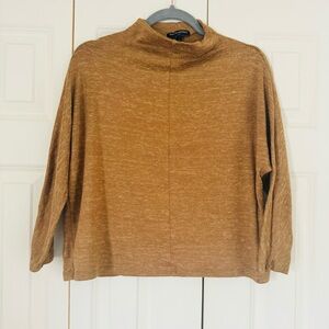 Banana Republic Women's Tan Sweater Size XS